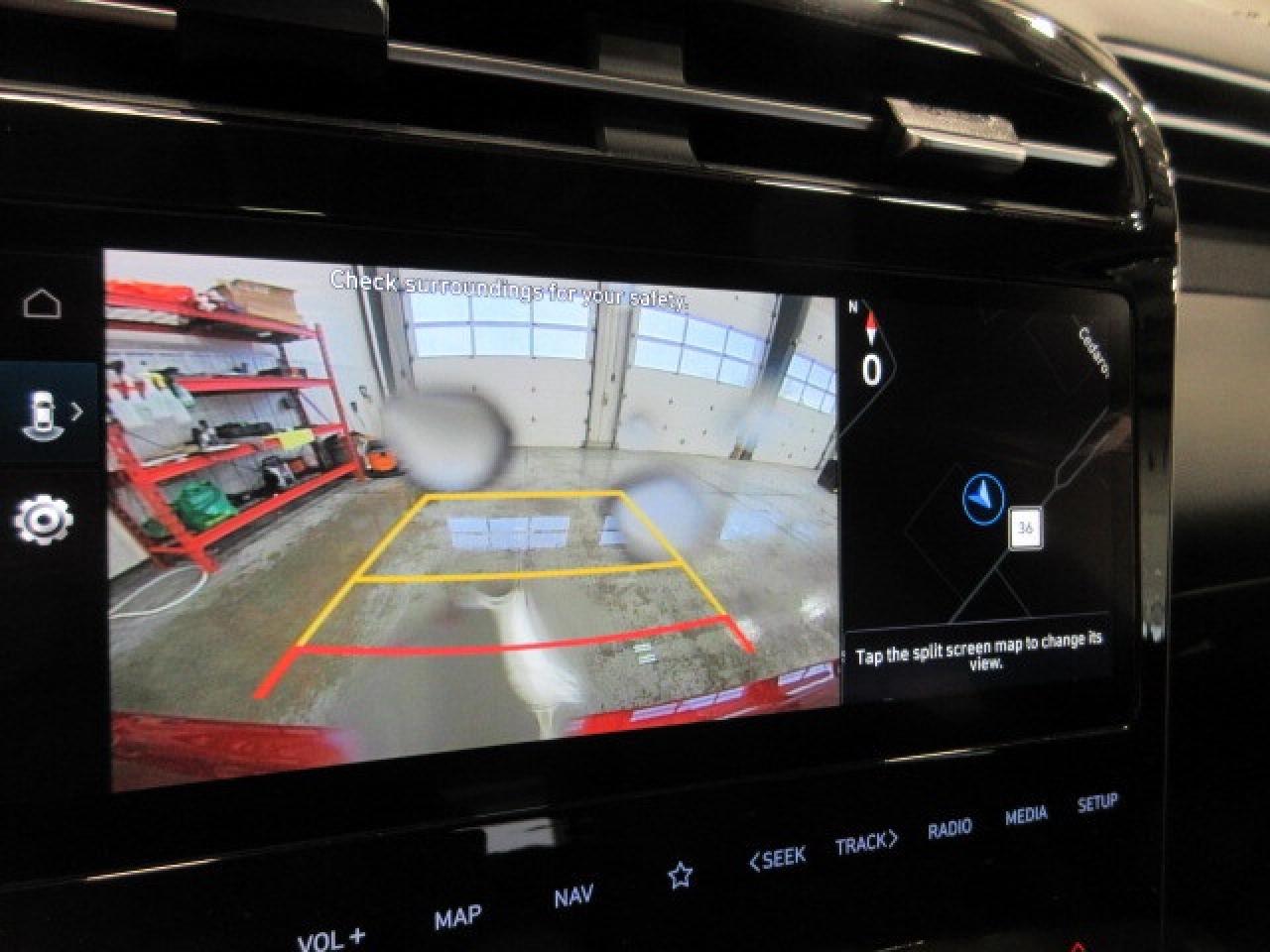 2024 Hyundai Tucson TREND AWD, NAV, ROOF, LEATHER, APPLE/ANDROID, 68K! Photo