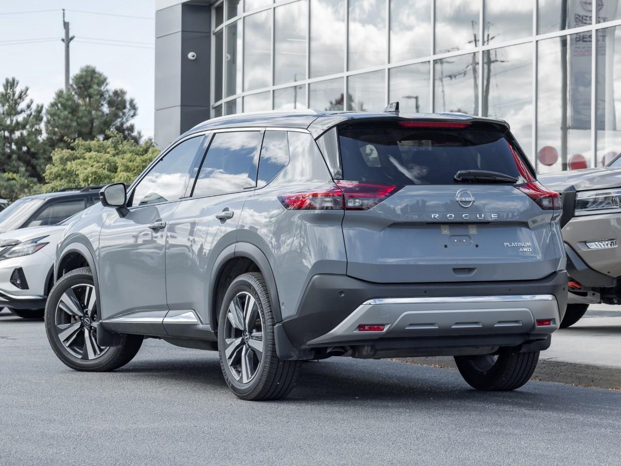 2022 Nissan Rogue Platinum Photo4