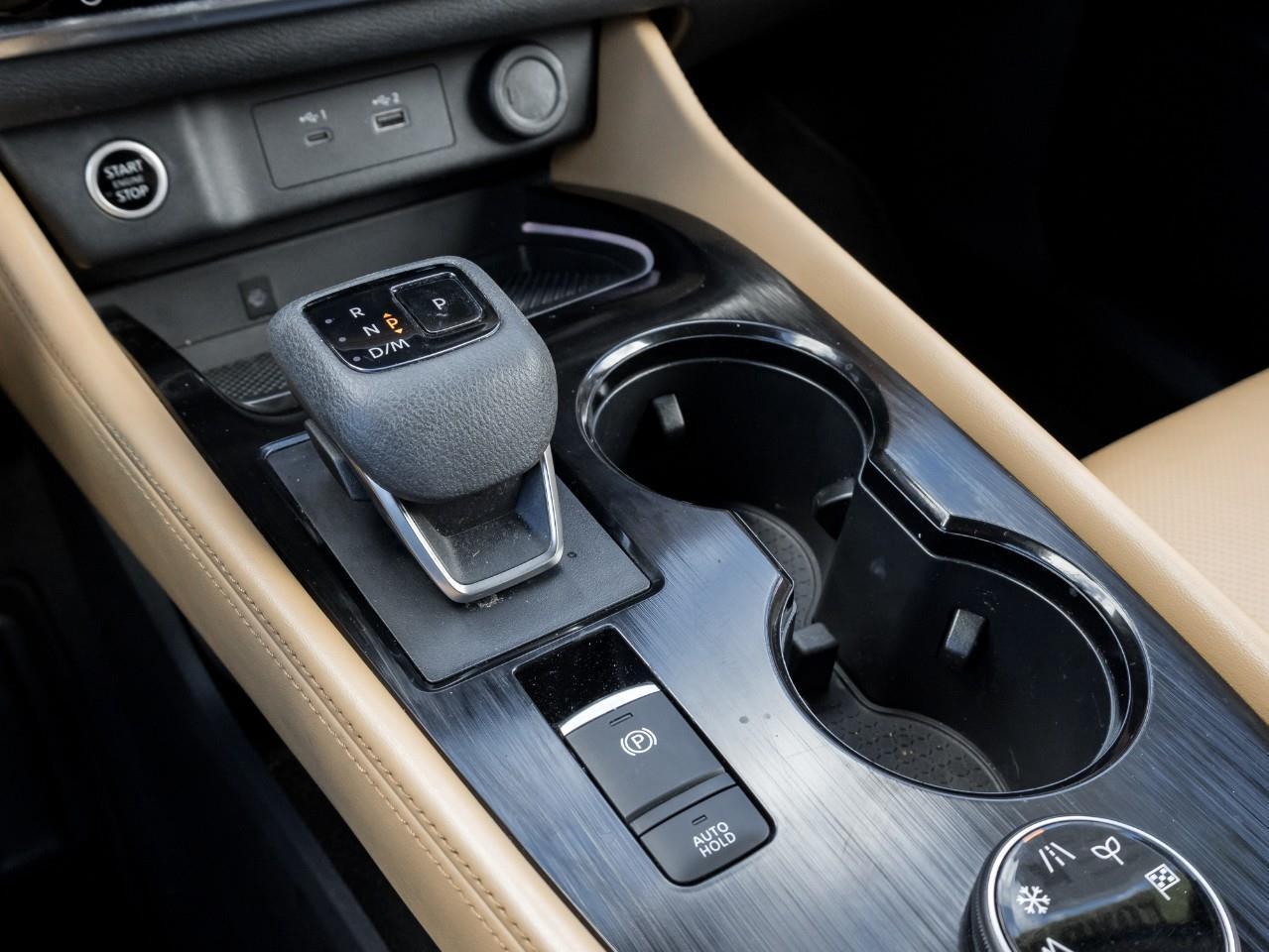 2022 Nissan Rogue Platinum Photo