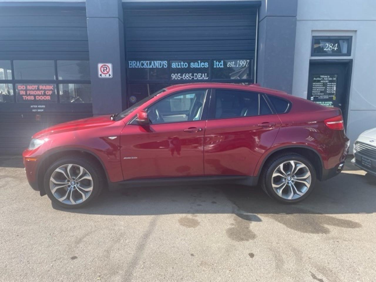 2011 BMW X6 AWD 50i, BEAUTIFUL MACHINE, FULLY LOADED!! Photo