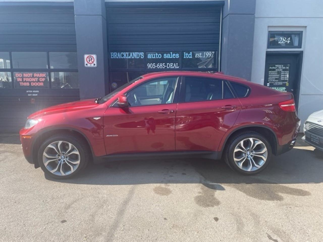 2011 BMW X6 AWD 50i, BEAUTIFUL MACHINE, FULLY LOADED!! Photo