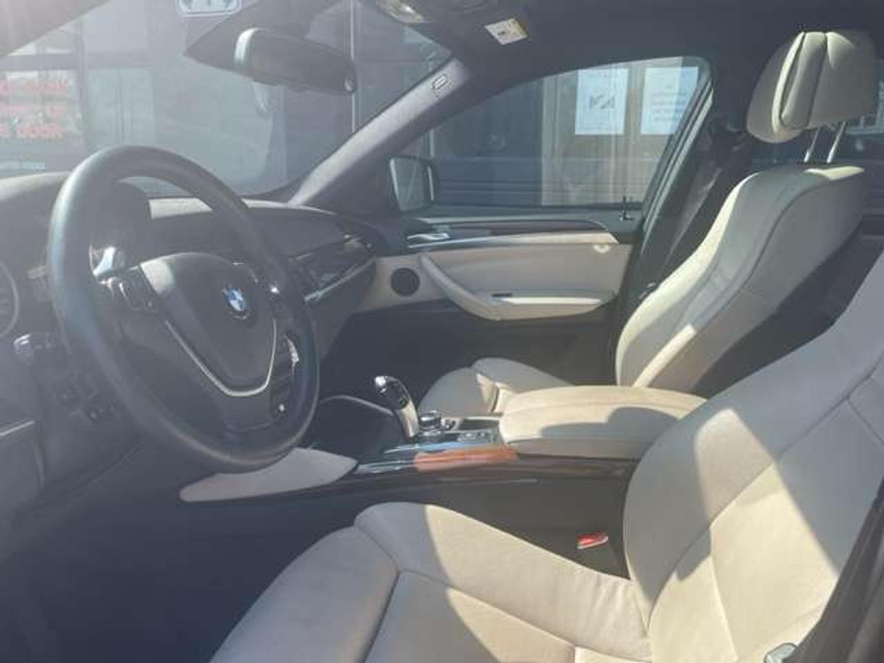2011 BMW X6 AWD 50i, BEAUTIFUL MACHINE, FULLY LOADED!! Photo2