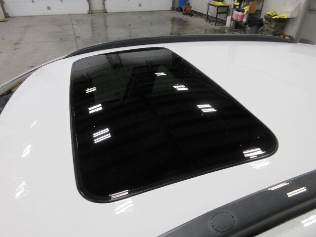 2022 Hyundai KONA PREFERRED AWD W/SUN & LEATHER PACKAGE, 69K! Photo