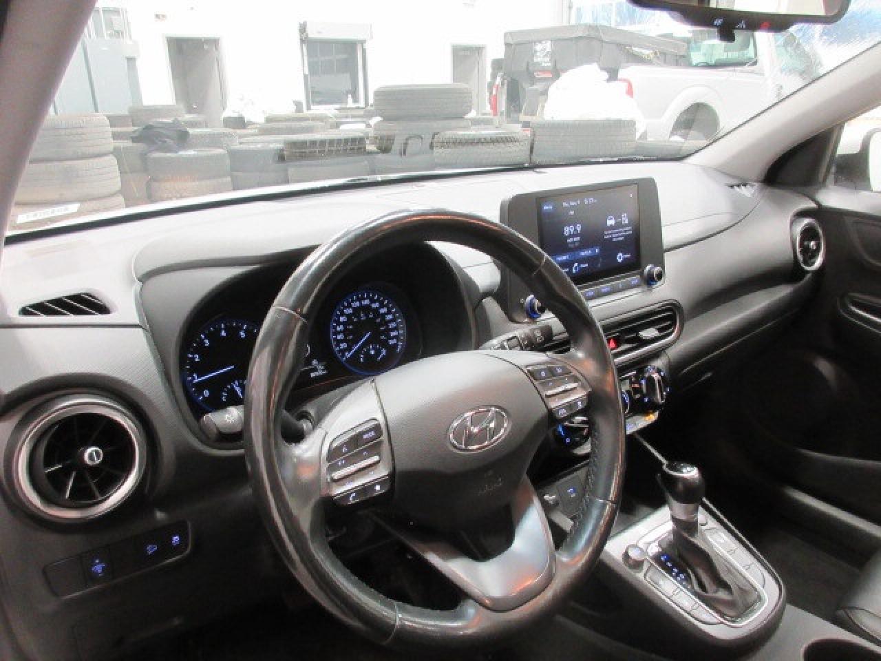 2022 Hyundai KONA PREFERRED AWD W/SUN & LEATHER PACKAGE, 69K! Photo