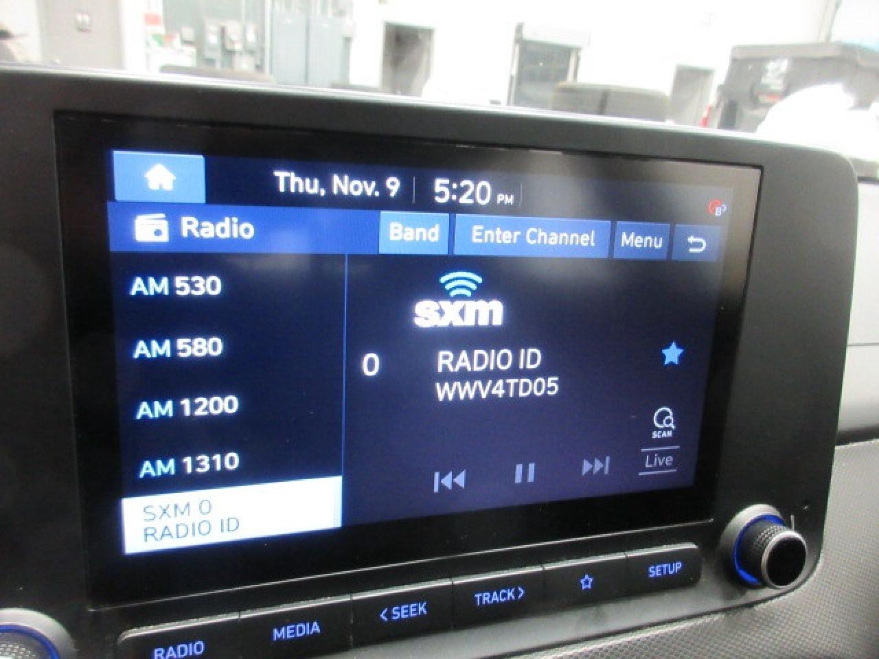 2022 Hyundai KONA PREFERRED AWD W/SUN & LEATHER PACKAGE, 69K! Photo