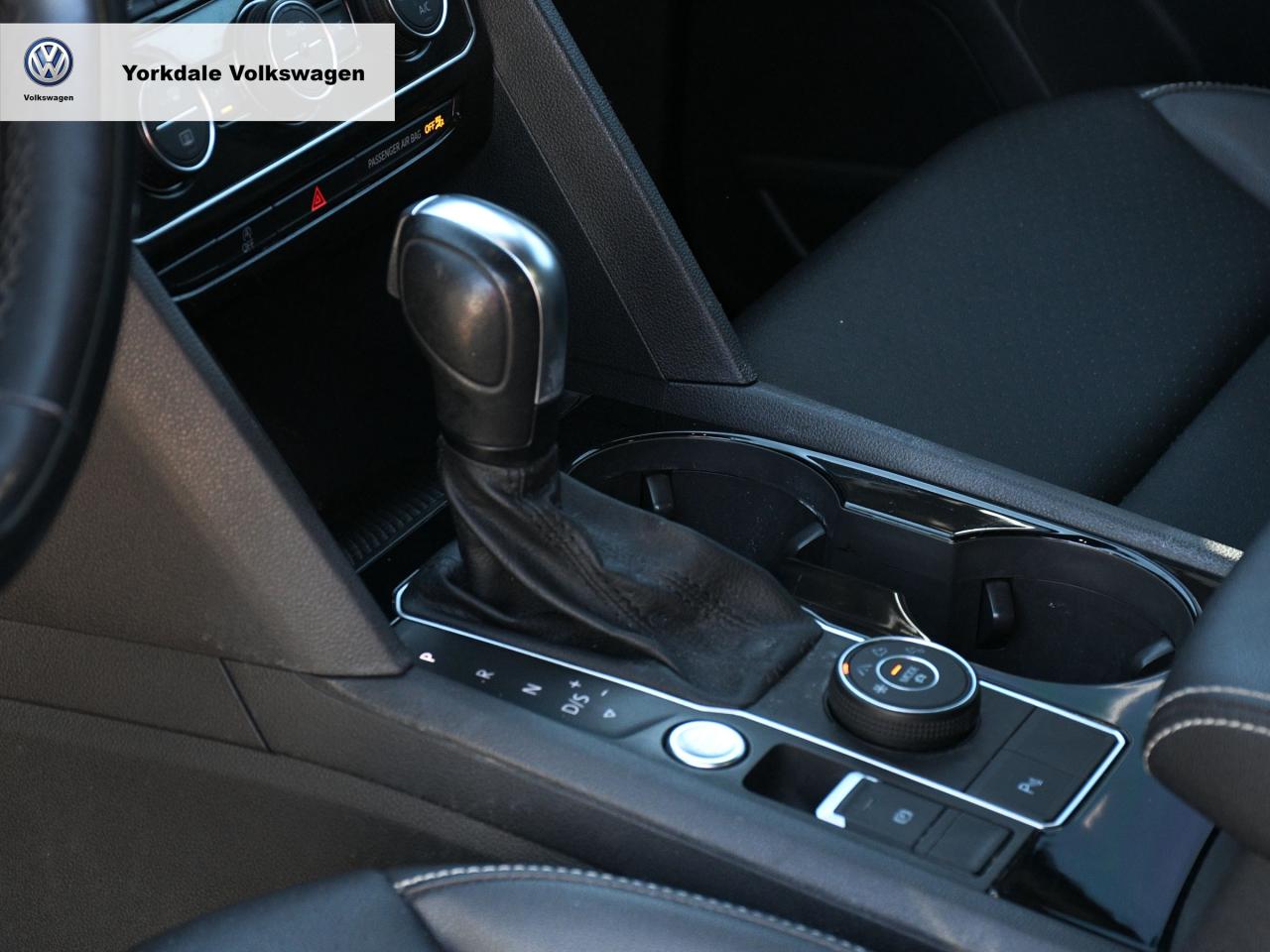 2020 Volkswagen Atlas Cross Sport 4Motion Photo