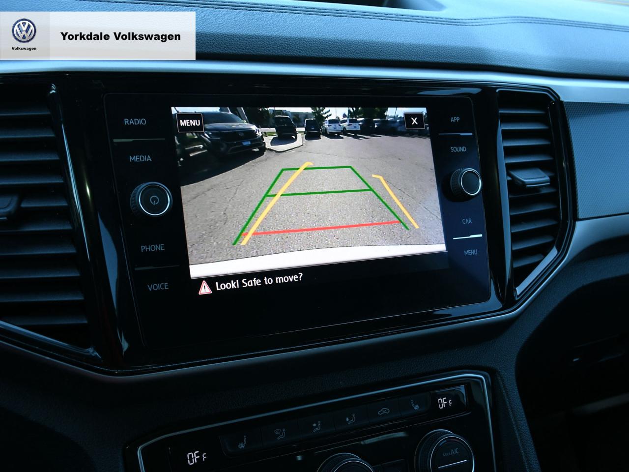 2020 Volkswagen Atlas Cross Sport 4Motion Photo