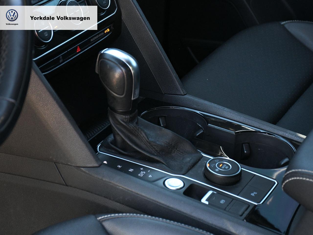 2020 Volkswagen Atlas Cross Sport 4Motion Photo