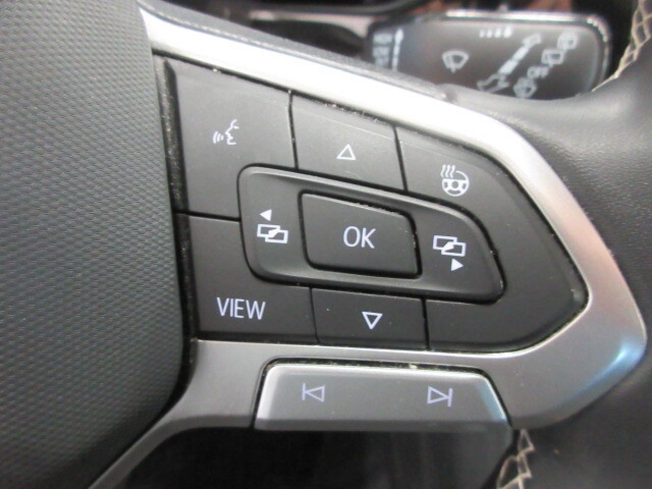 2023 Volkswagen Taos TRENDLINE 4MOTION AWD, APPLE/ANDROID, 105K! Photo