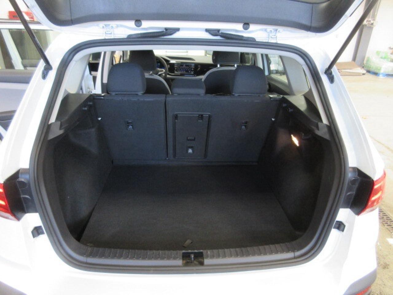 2023 Volkswagen Taos TRENDLINE 4MOTION AWD, APPLE/ANDROID, 105K! Photo