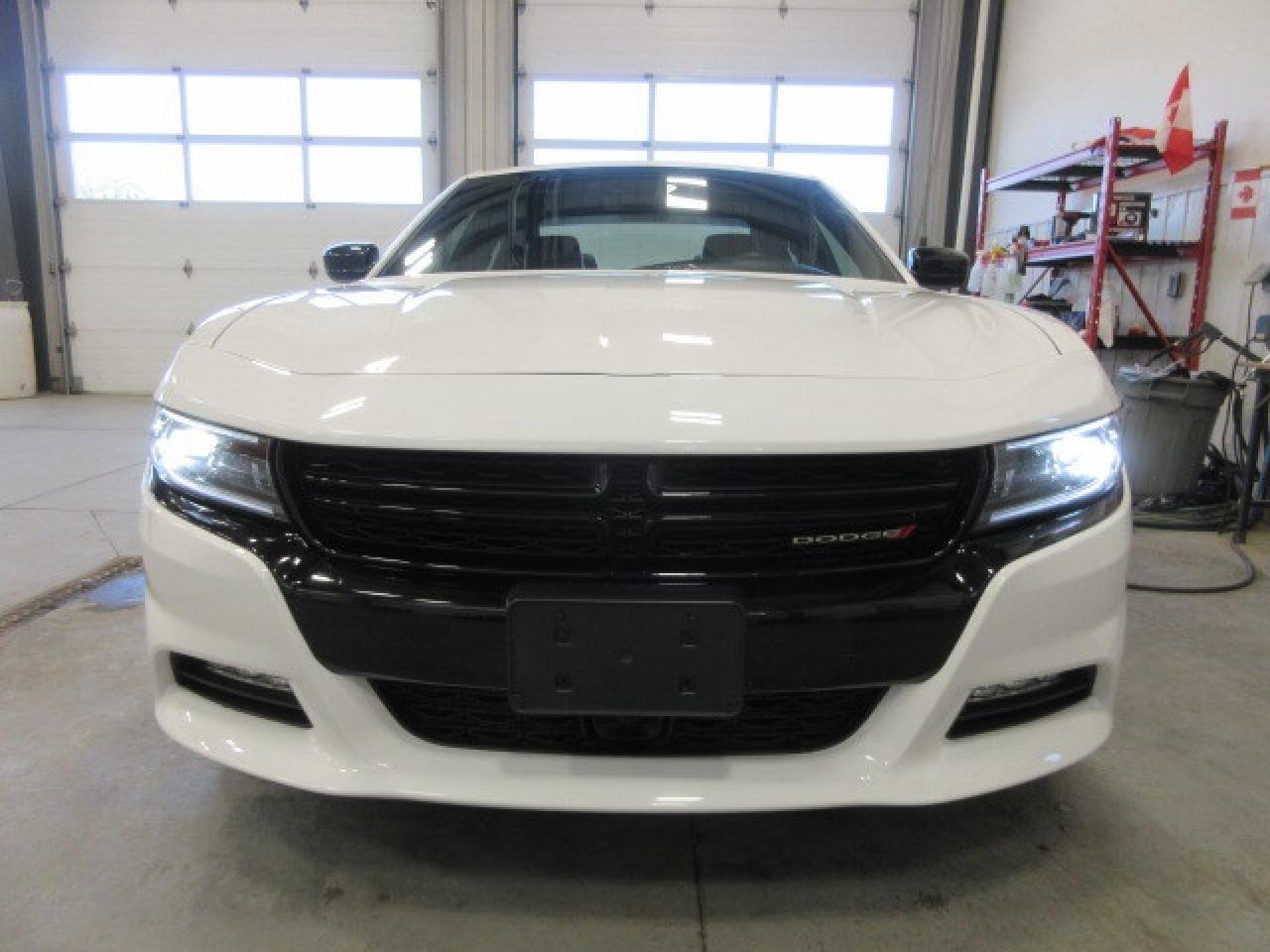 2023 Dodge Charger SXT AWD, NAV, ROOF, HTD. LEATHER, CAMERA, 60K! Photo2