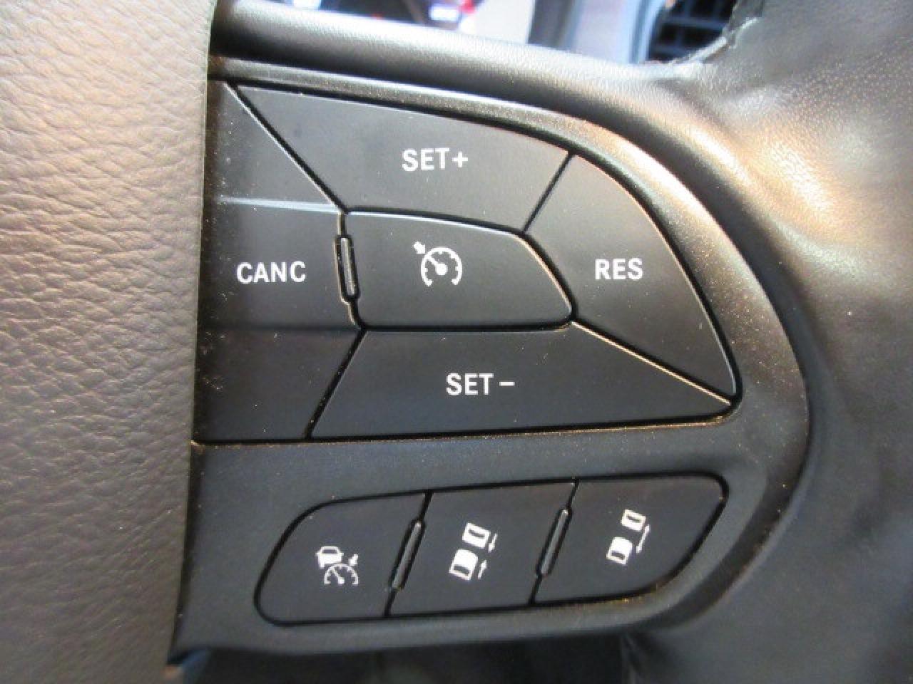 2023 Dodge Charger SXT AWD, NAV, ROOF, HTD. LEATHER, CAMERA, 60K! Photo