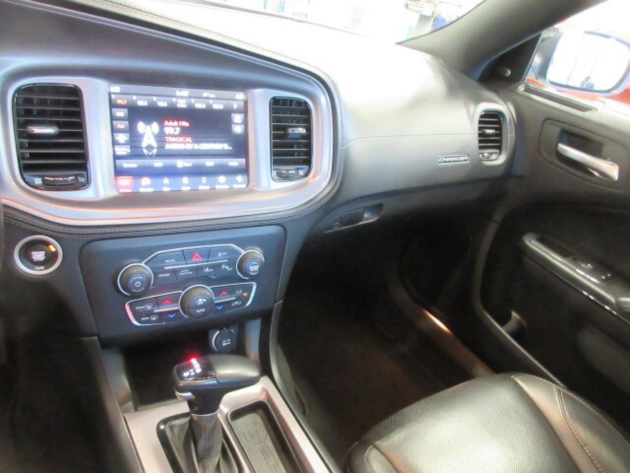 2023 Dodge Charger SXT AWD, NAV, ROOF, HTD. LEATHER, CAMERA, 60K! Photo