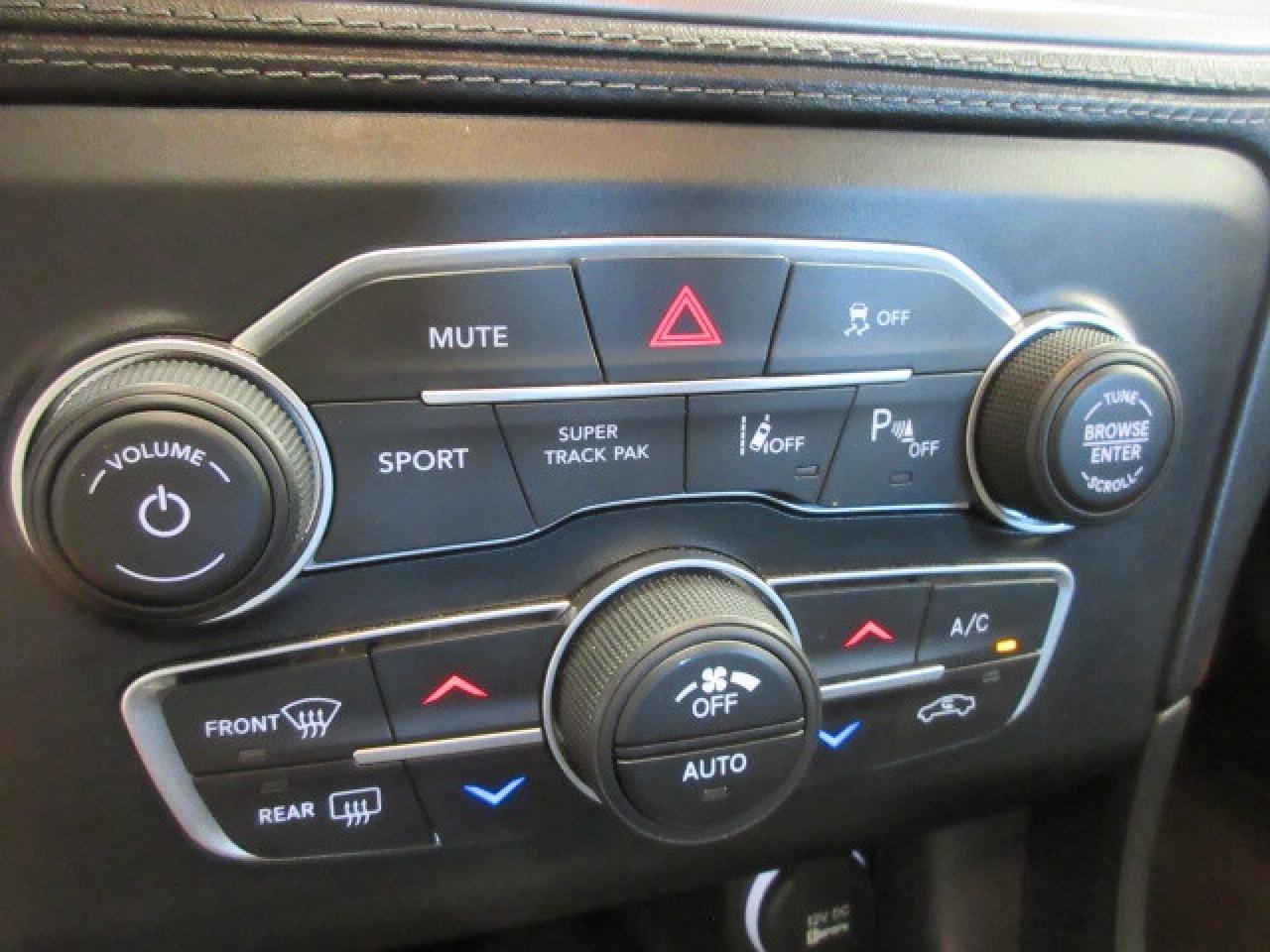 2023 Dodge Charger SXT AWD, NAV, ROOF, HTD. LEATHER, CAMERA, 60K! Photo