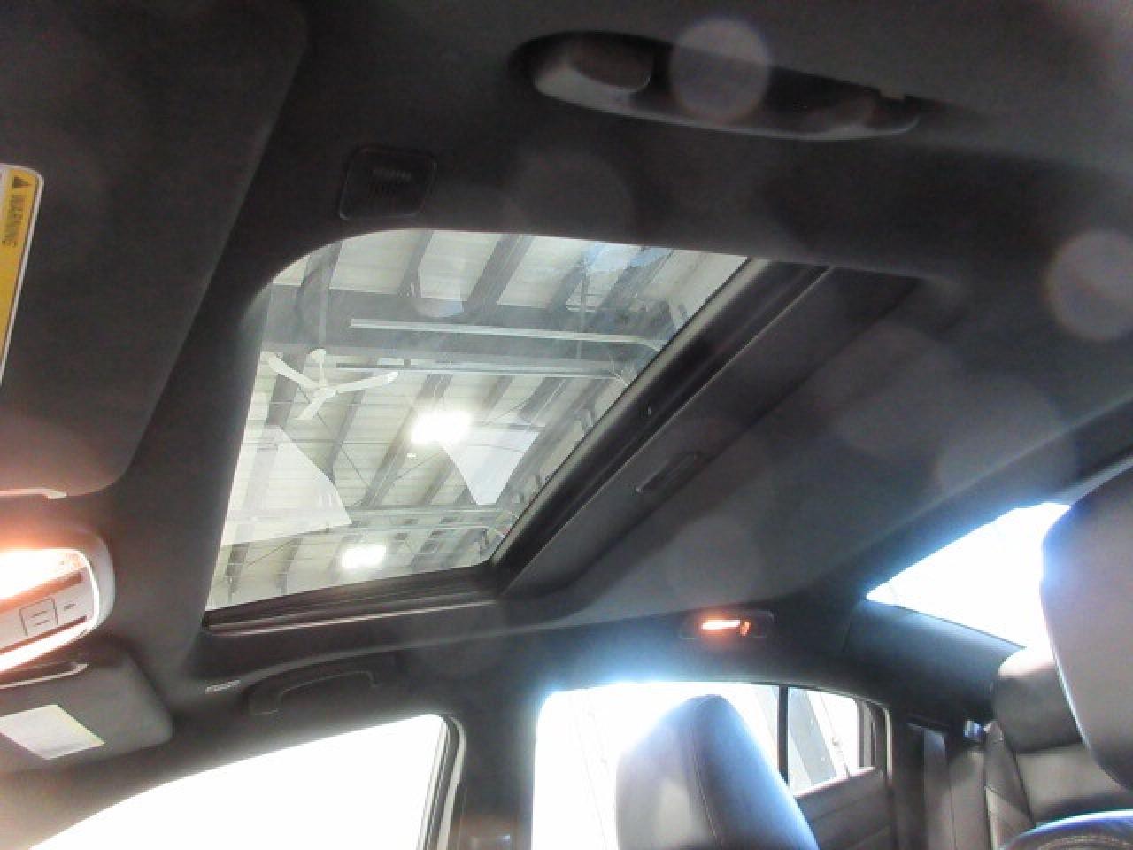 2023 Dodge Charger SXT AWD, NAV, ROOF, HTD. LEATHER, CAMERA, 60K! Photo