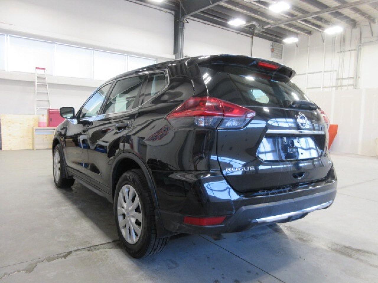 2018 Nissan Rogue AWD S, HTD. SEATS, APPLE/ANDROID, CAMERA, 111K! Photo4