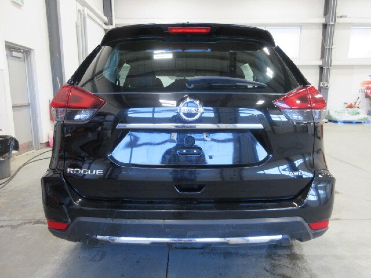 2018 Nissan Rogue AWD S, HTD. SEATS, APPLE/ANDROID, CAMERA, 111K! Photo