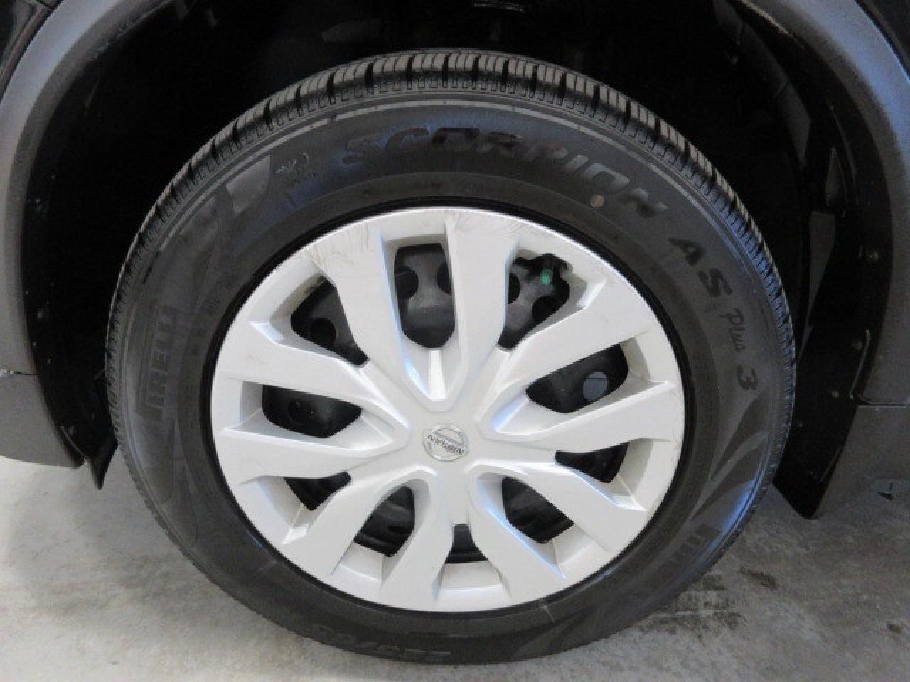 2018 Nissan Rogue AWD S, HTD. SEATS, APPLE/ANDROID, CAMERA, 111K! Photo