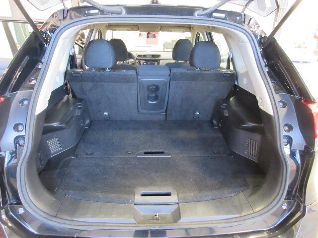 2018 Nissan Rogue AWD S, HTD. SEATS, APPLE/ANDROID, CAMERA, 111K! Photo