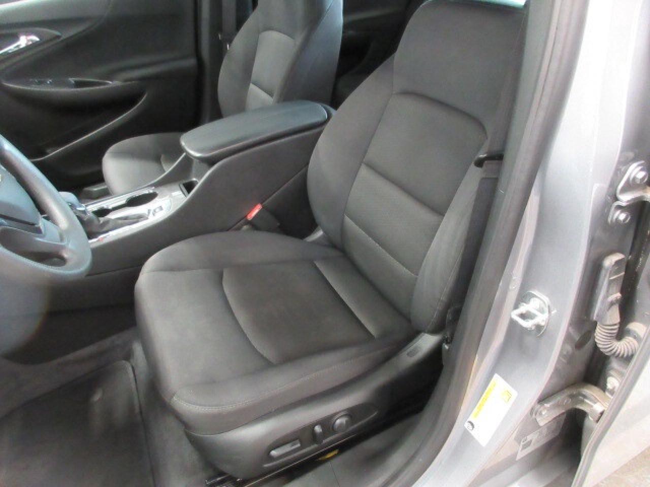 2023 Chevrolet Malibu LT, APPLE/ANDROID, A/C, BT, CAMERA, ALLOYS, 66K! Photo