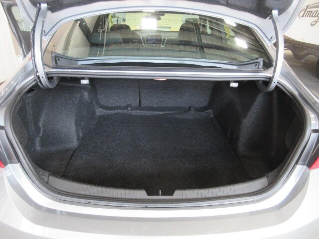 2023 Chevrolet Malibu LT, APPLE/ANDROID, A/C, BT, CAMERA, ALLOYS, 66K! Photo