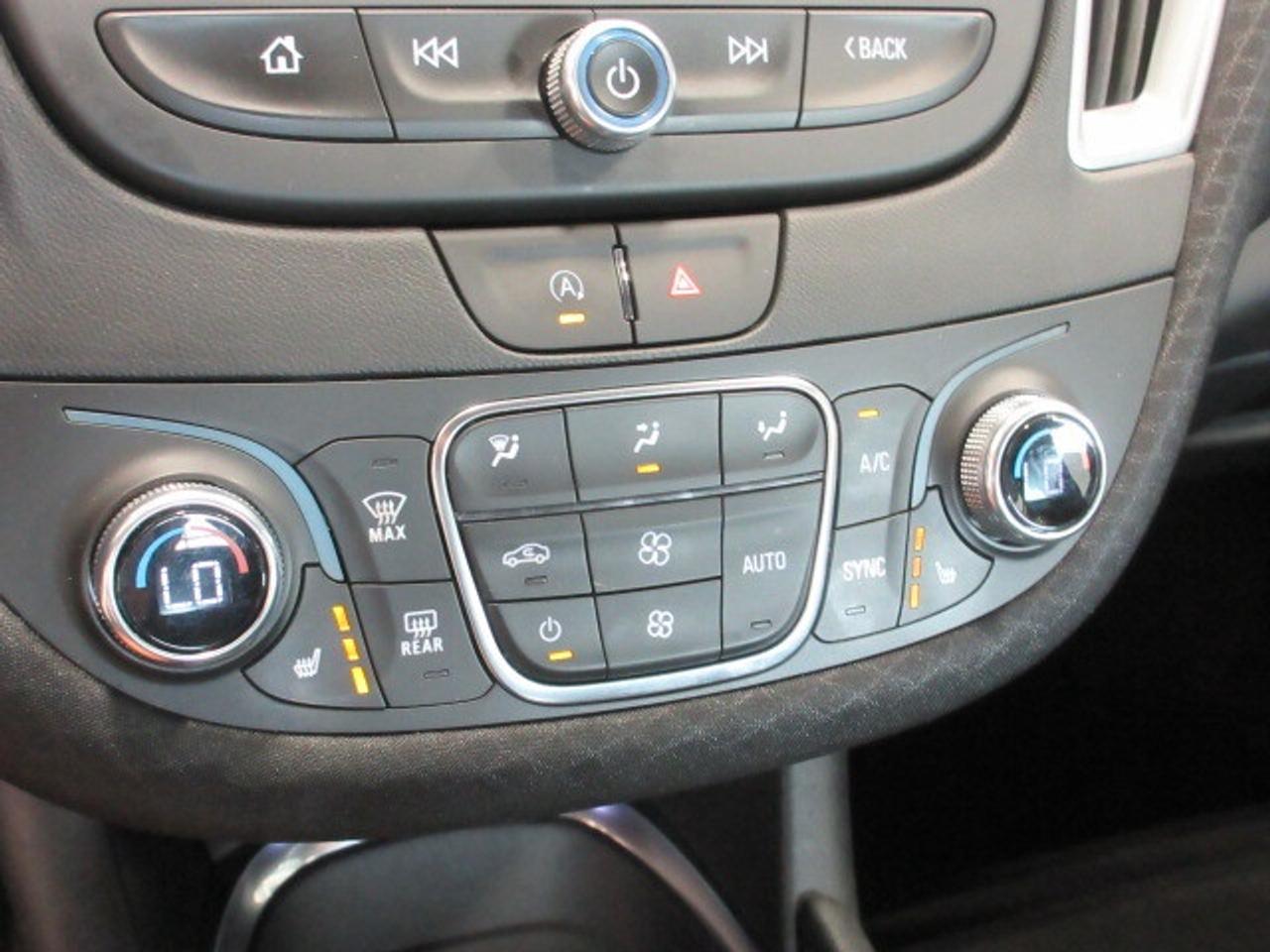 2023 Chevrolet Malibu LT, APPLE/ANDROID, A/C, BT, CAMERA, ALLOYS, 66K! Photo