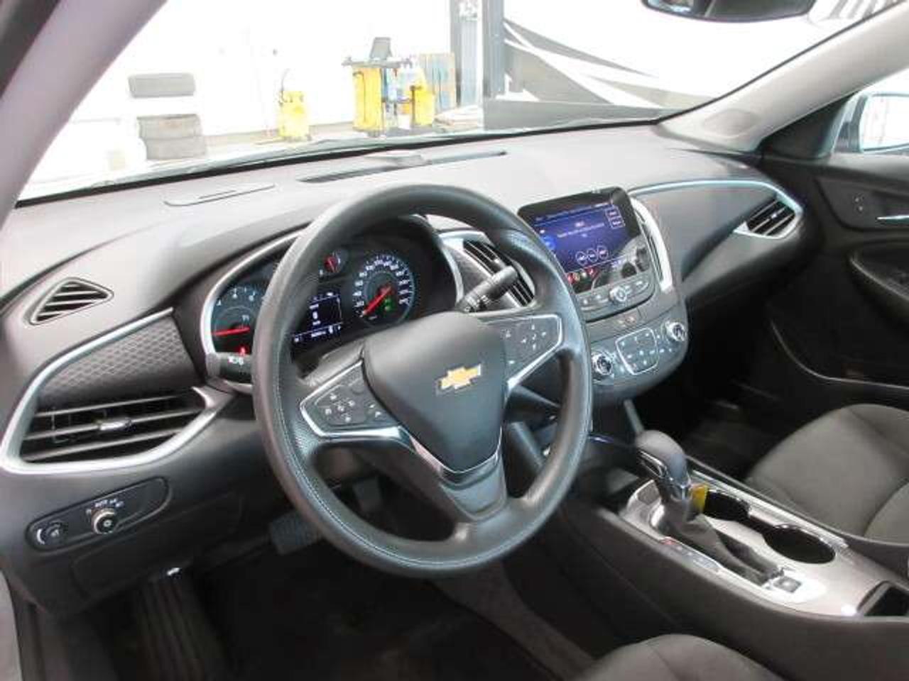 2023 Chevrolet Malibu LT, APPLE/ANDROID, A/C, BT, CAMERA, ALLOYS, 66K! Photo
