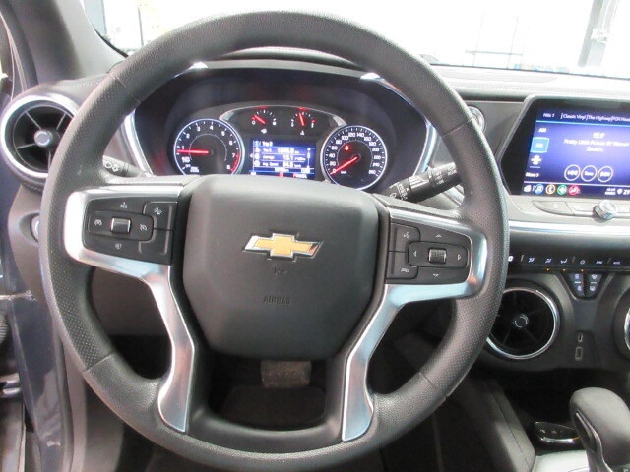 2021 Chevrolet Blazer AWD LT, 3.6L V6, HTD. SEATS, APPLE/ANDROID, 34K! Photo