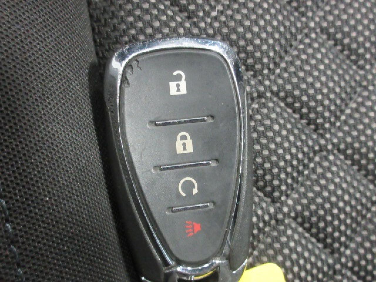 2021 Chevrolet Blazer AWD LT, 3.6L V6, HTD. SEATS, APPLE/ANDROID, 34K! Photo