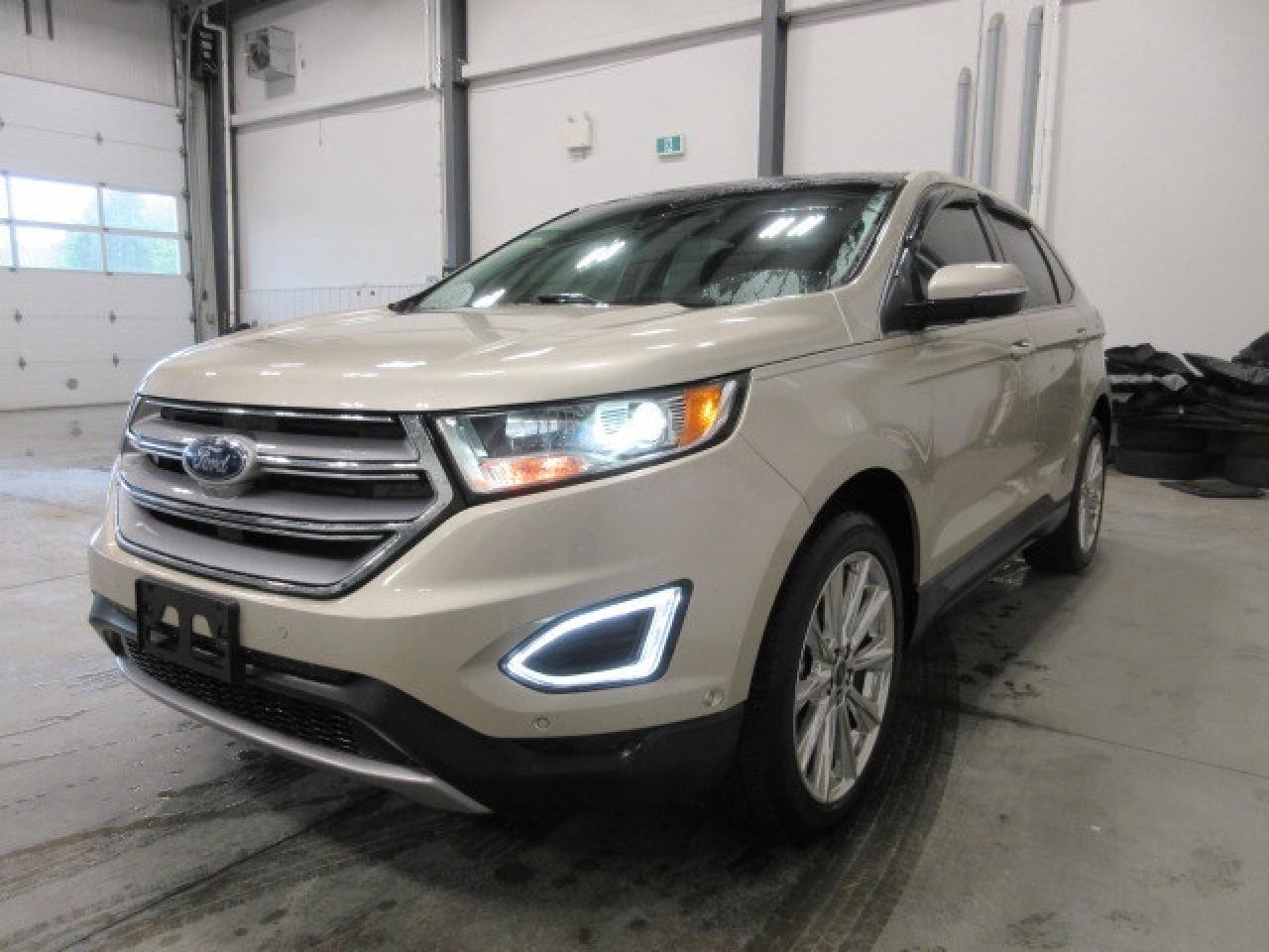 2017 Ford Edge TITANIUM AWD, ROOF, LEATHER, APPLE/ANDROID, 96K! Photo