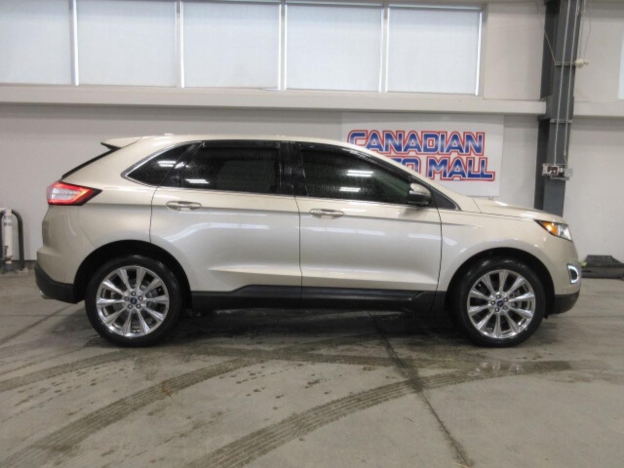 2017 Ford Edge TITANIUM AWD, ROOF, LEATHER, APPLE/ANDROID, 96K! Photo