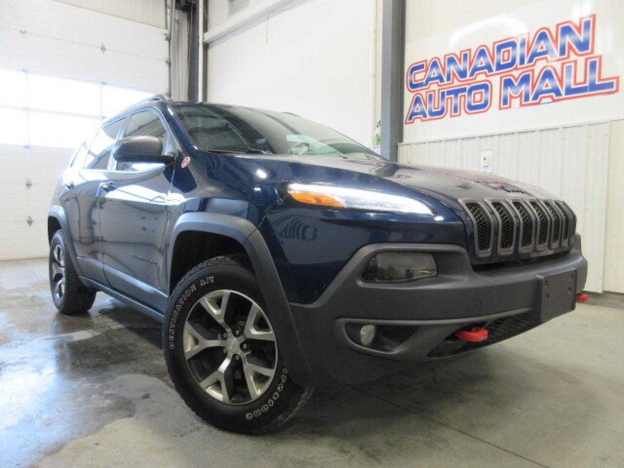 2018 Jeep Cherokee TRAILHAWK LEATHER PLUS 4X4 3.2L V6, ROOF, 80K! Photo