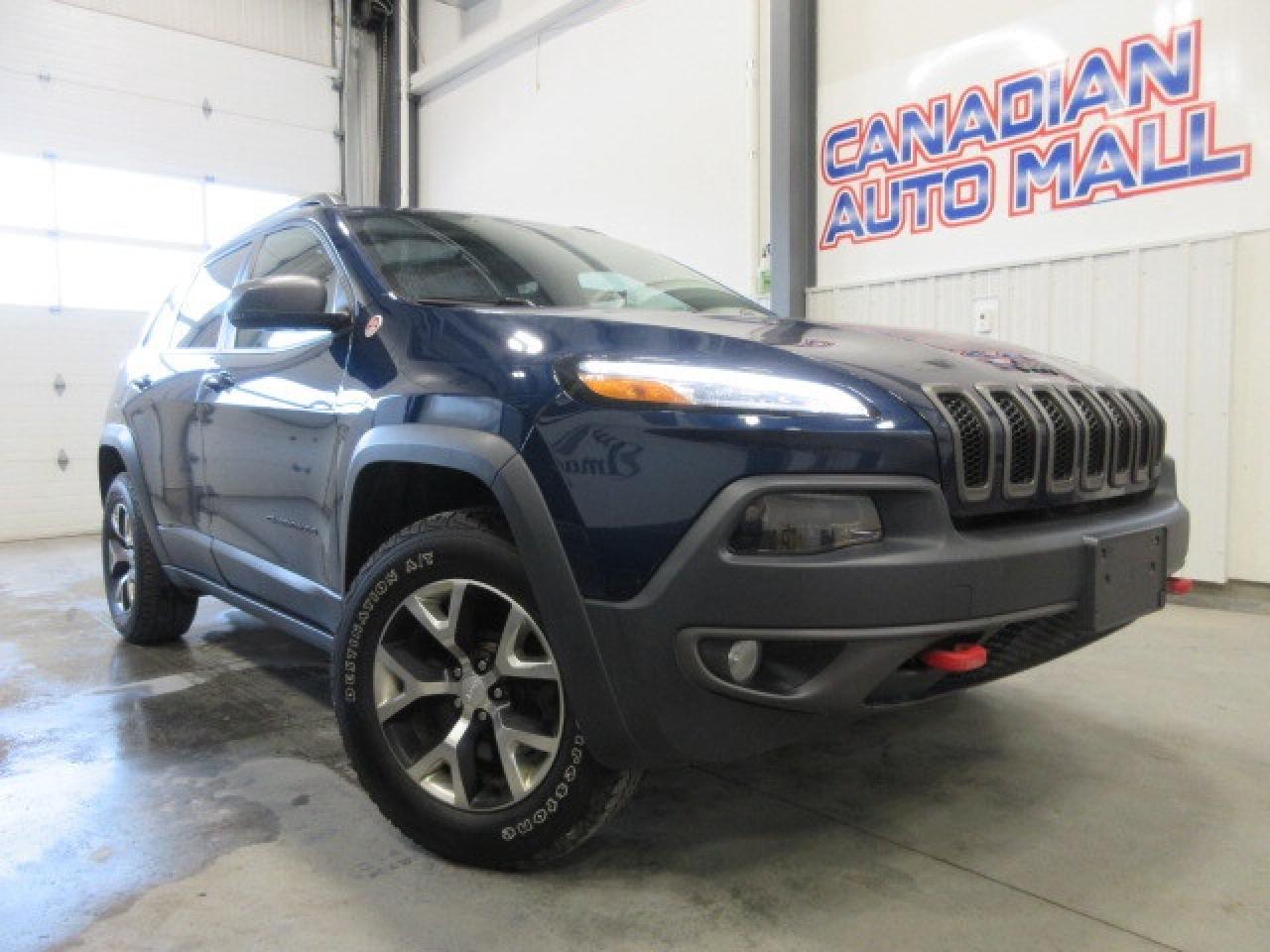2018 Jeep Cherokee TRAILHAWK LEATHER PLUS 4X4 3.2L V6, ROOF, 80K! Photo