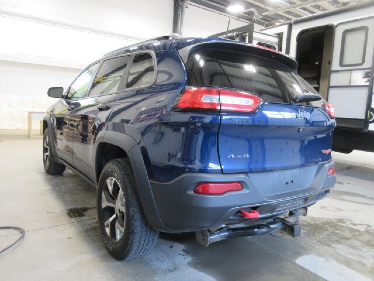 2018 Jeep Cherokee TRAILHAWK LEATHER PLUS 4X4 3.2L V6, ROOF, 80K! Photo4
