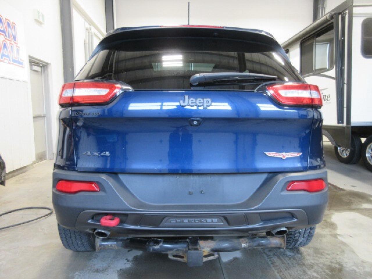 2018 Jeep Cherokee TRAILHAWK LEATHER PLUS 4X4 3.2L V6, ROOF, 80K! Photo