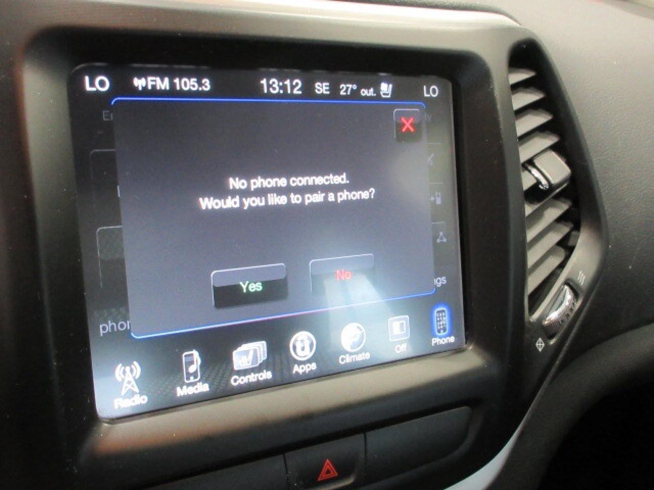 2018 Jeep Cherokee TRAILHAWK LEATHER PLUS 4X4 3.2L V6, ROOF, 80K! Photo