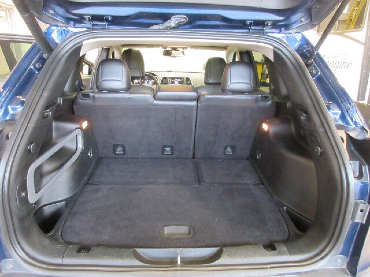 2018 Jeep Cherokee TRAILHAWK LEATHER PLUS 4X4 3.2L V6, ROOF, 80K! Photo