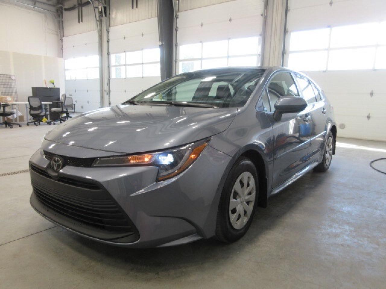 2024 Toyota Corolla AUTO, A/C, TOYOTA SAFETY SENSE, JUST 15K! Photo