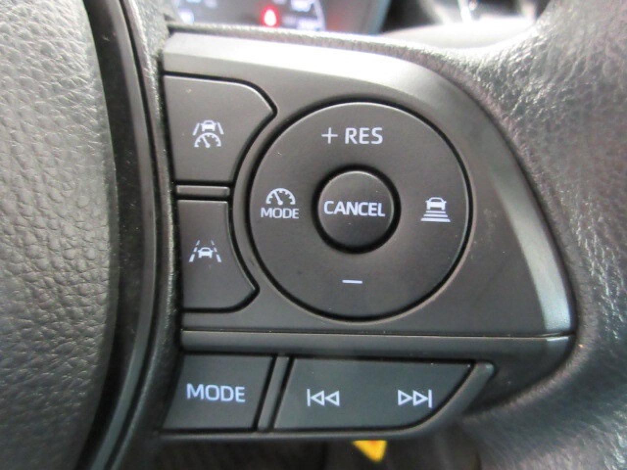 2024 Toyota Corolla AUTO, A/C, TOYOTA SAFETY SENSE, JUST 15K! Photo