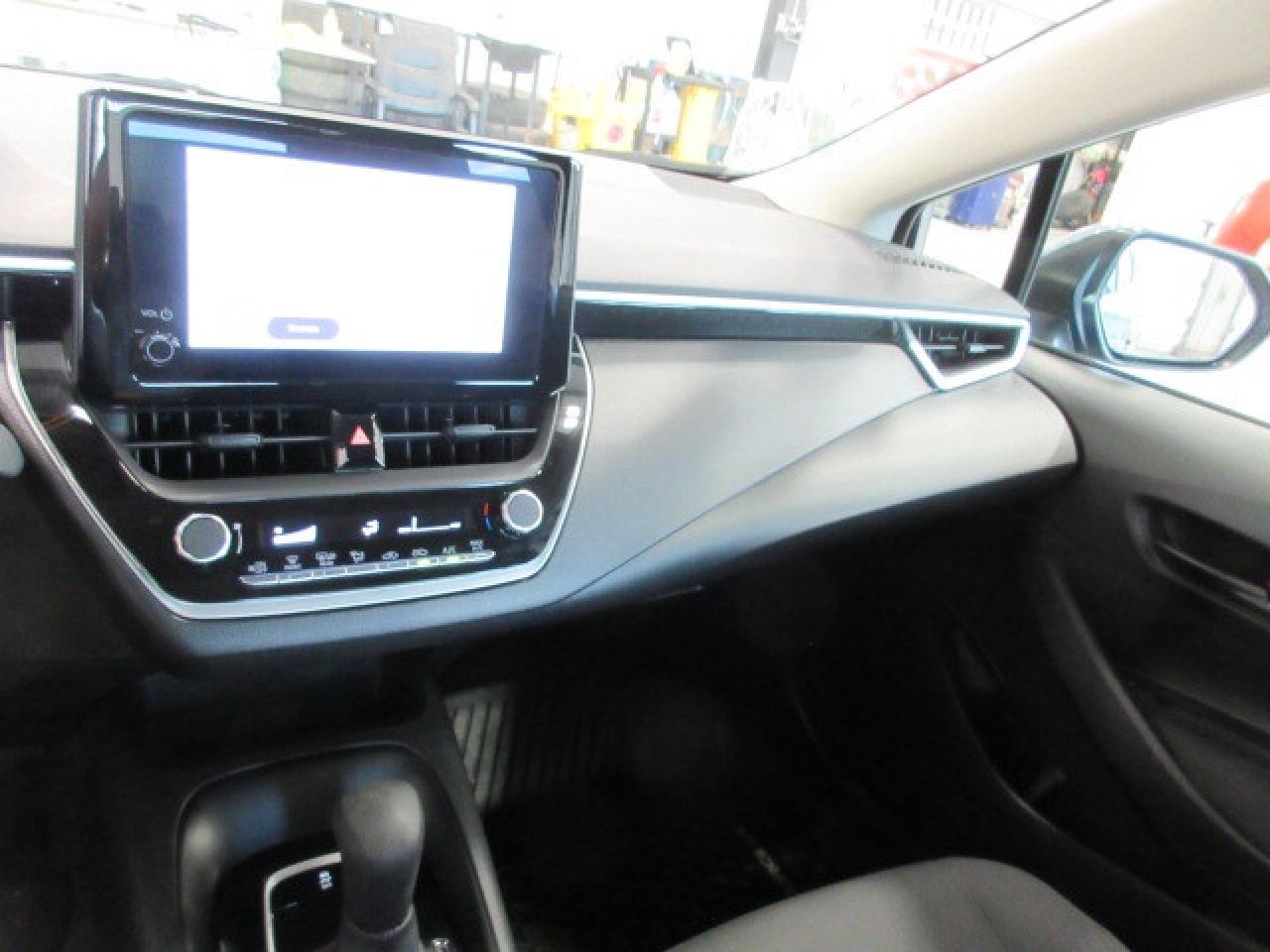 2024 Toyota Corolla AUTO, A/C, TOYOTA SAFETY SENSE, JUST 15K! Photo