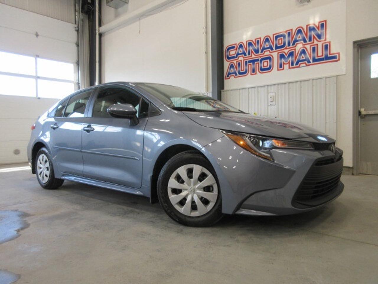 2024 Toyota Corolla AUTO, A/C, TOYOTA SAFETY SENSE, JUST 15K! Photo