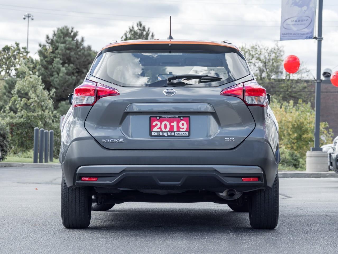 2019 Nissan Kicks SR Photo