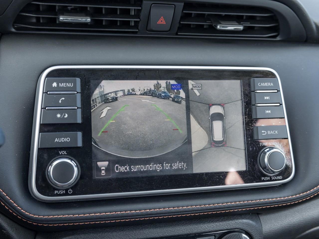 2019 Nissan Kicks SR Photo