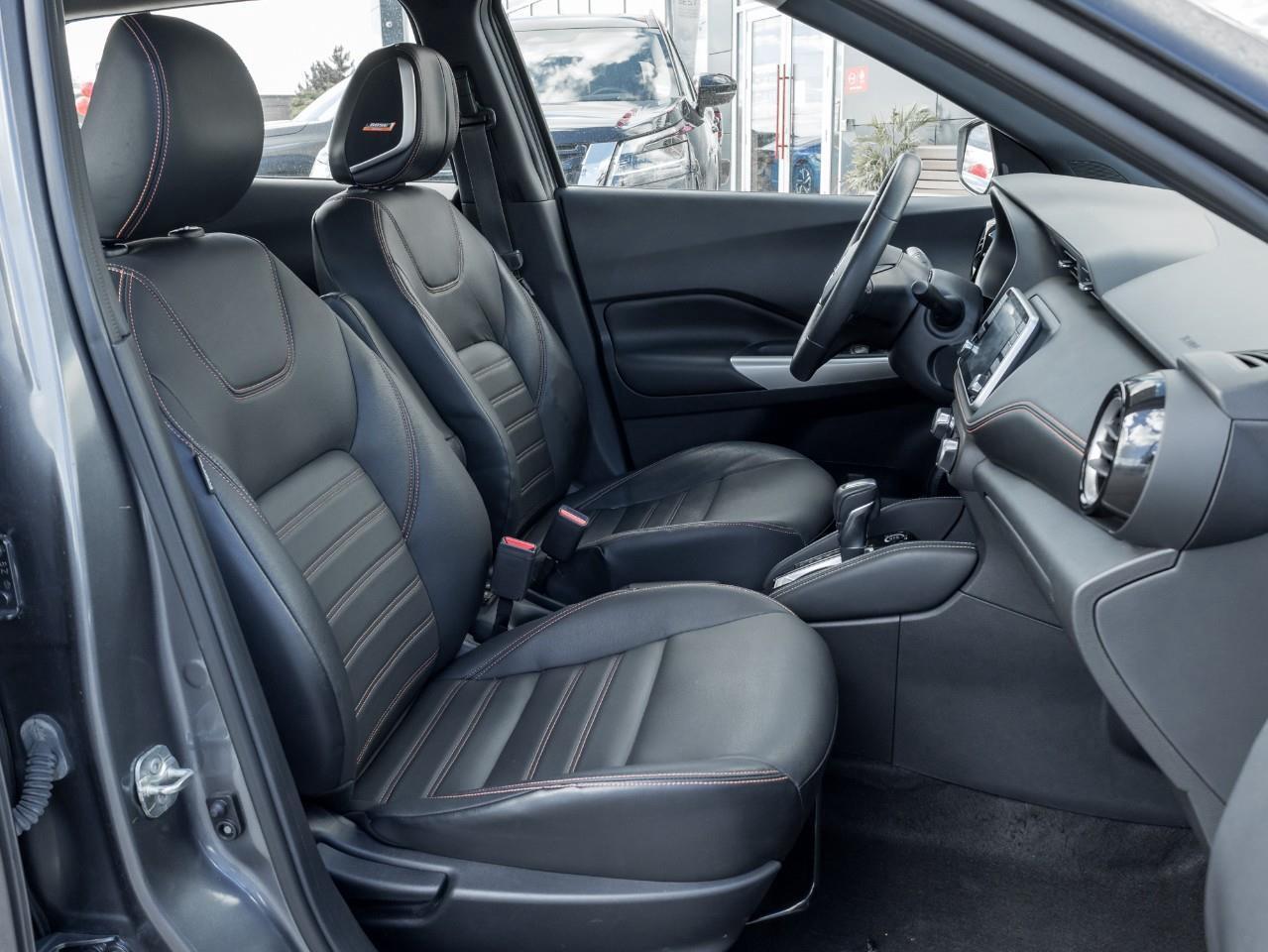 2019 Nissan Kicks SR Photo