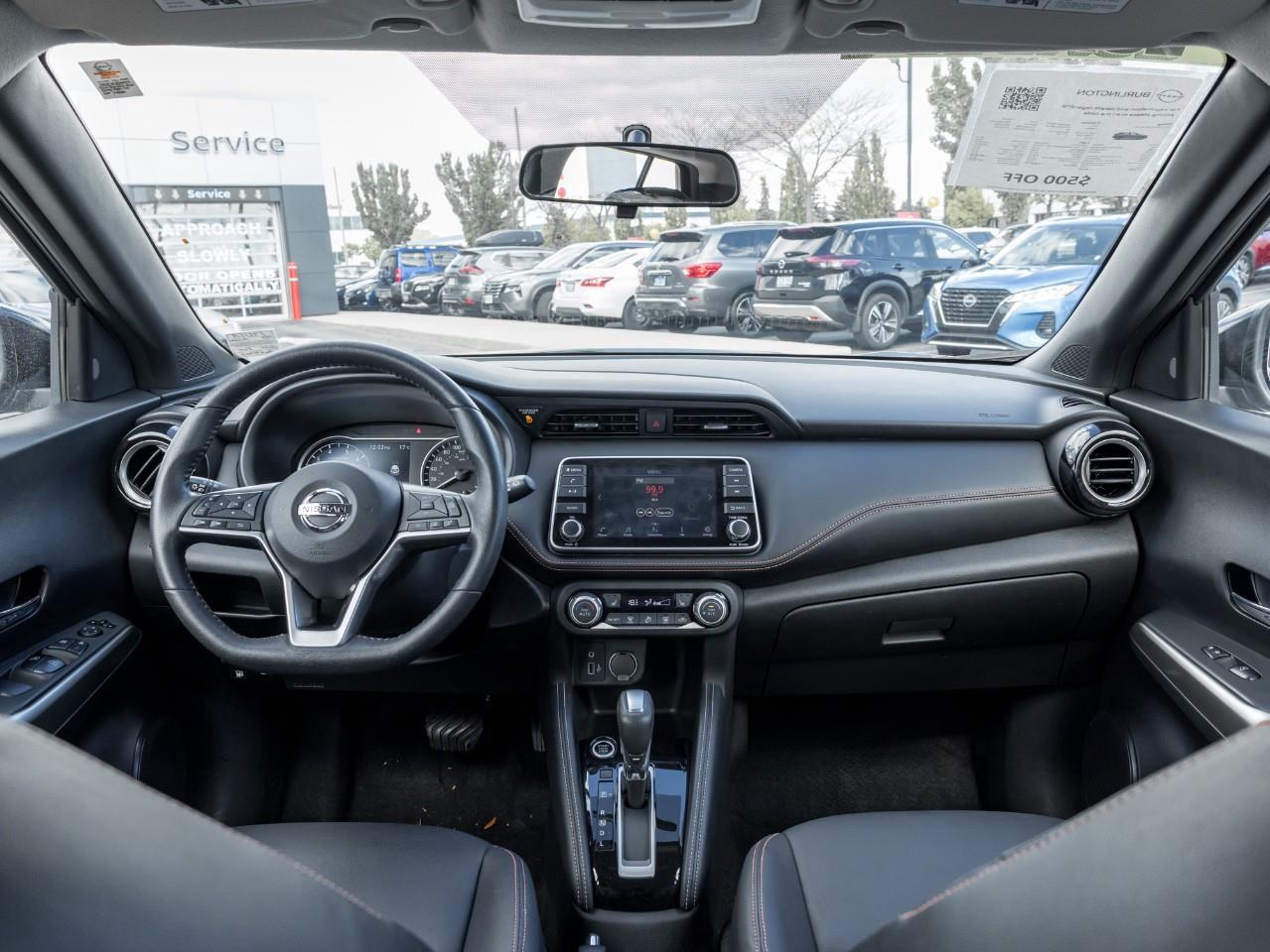 2019 Nissan Kicks SR Photo