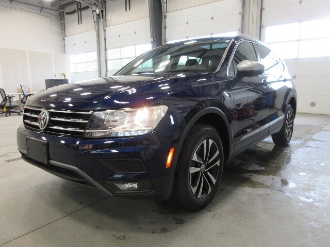 2021 Volkswagen Tiguan UNITED 4MOTION, NAV, ROOF, APPLE/ANDROID, 33K! Photo3