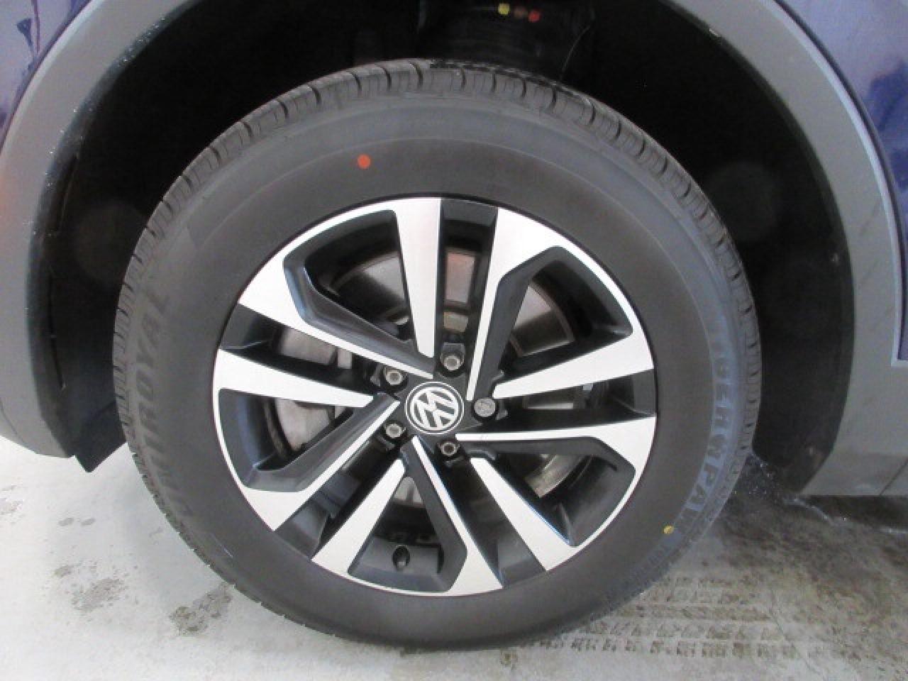 2021 Volkswagen Tiguan UNITED 4MOTION, NAV, ROOF, APPLE/ANDROID, 33K! Photo