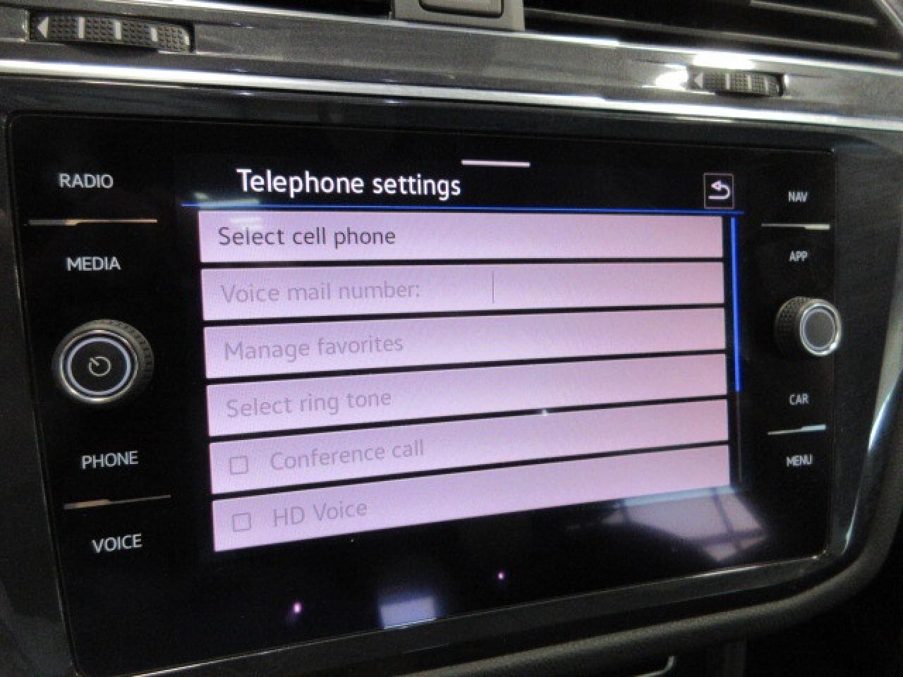 2021 Volkswagen Tiguan UNITED 4MOTION, NAV, ROOF, APPLE/ANDROID, 33K! Photo