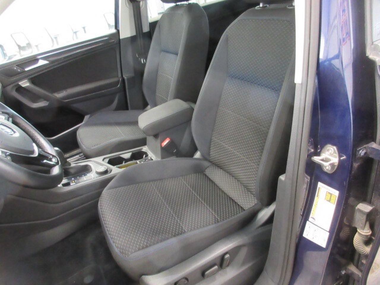 2021 Volkswagen Tiguan UNITED 4MOTION, NAV, ROOF, APPLE/ANDROID, 33K! Photo