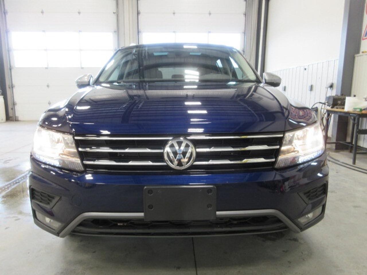 2021 Volkswagen Tiguan UNITED 4MOTION, NAV, ROOF, APPLE/ANDROID, 33K! Photo2